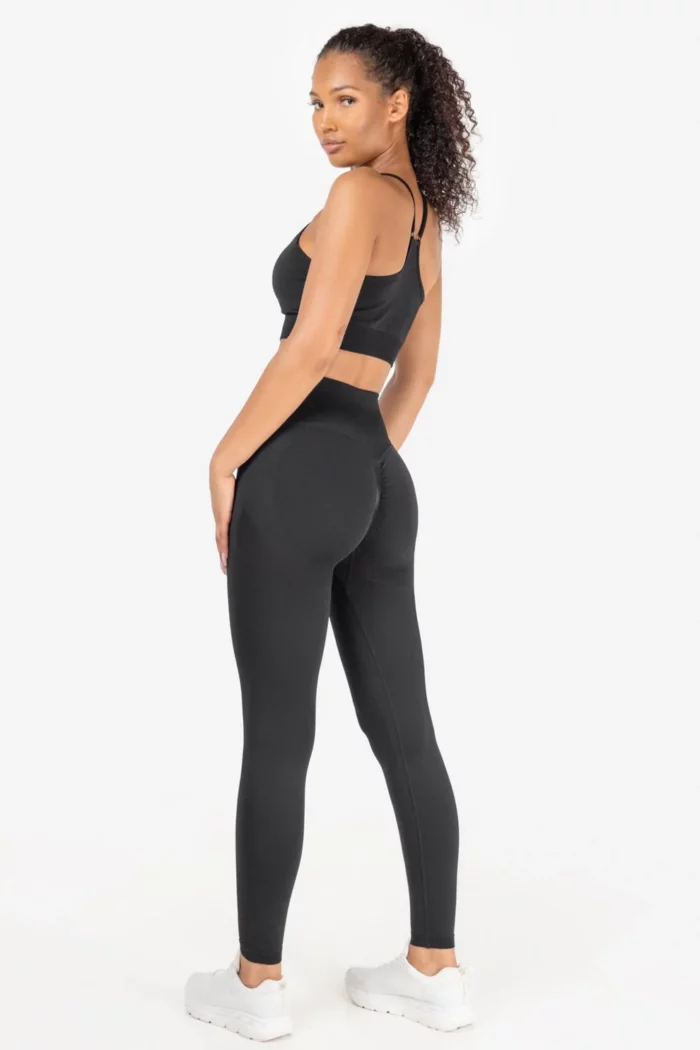 fassbblack_3 Famme Adapt Scrunchie Sports Bra - Bilde 4