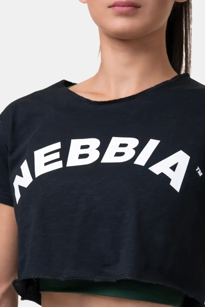 Nebbia Loose Fit & Sporty Crop Top - Bilde 8