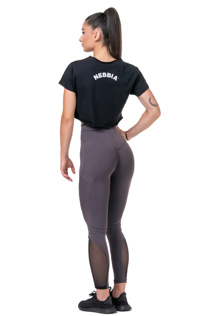 Nebbia Loose Fit & Sporty Crop Top - Bilde 4